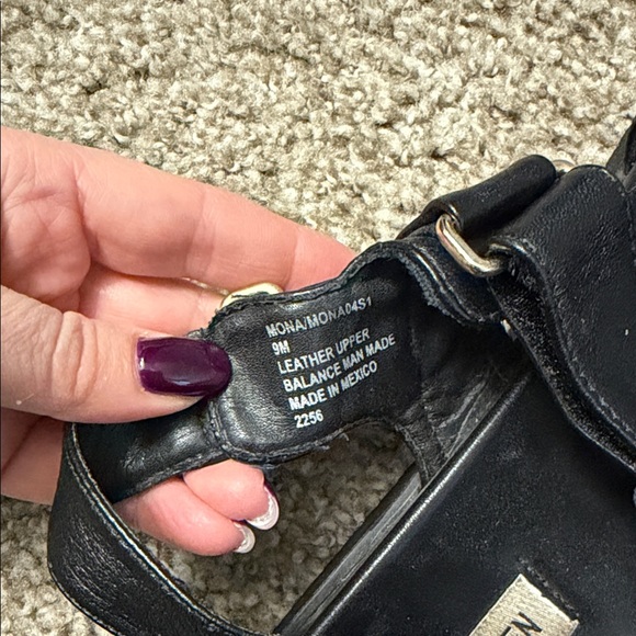 Steve Madden Black Sandals with Gold Accents - Picture 8 of 8